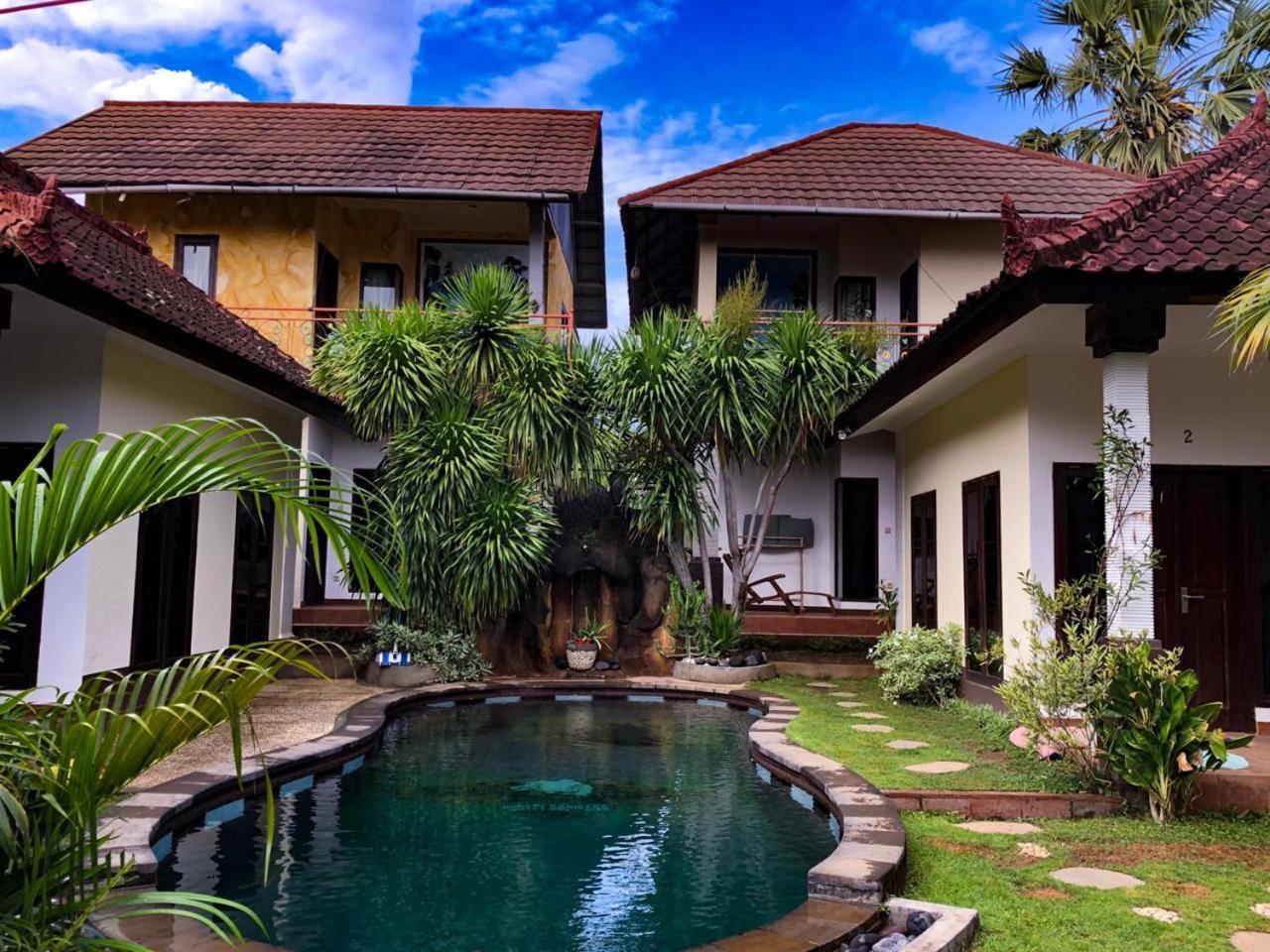 Lunar Dive Resort Tulamben  Ngoại thất bức ảnh